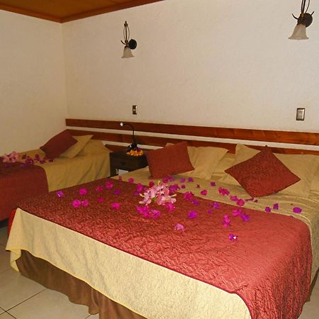 Hotel Puku Vai อังกาโรอา ภายนอก รูปภาพ