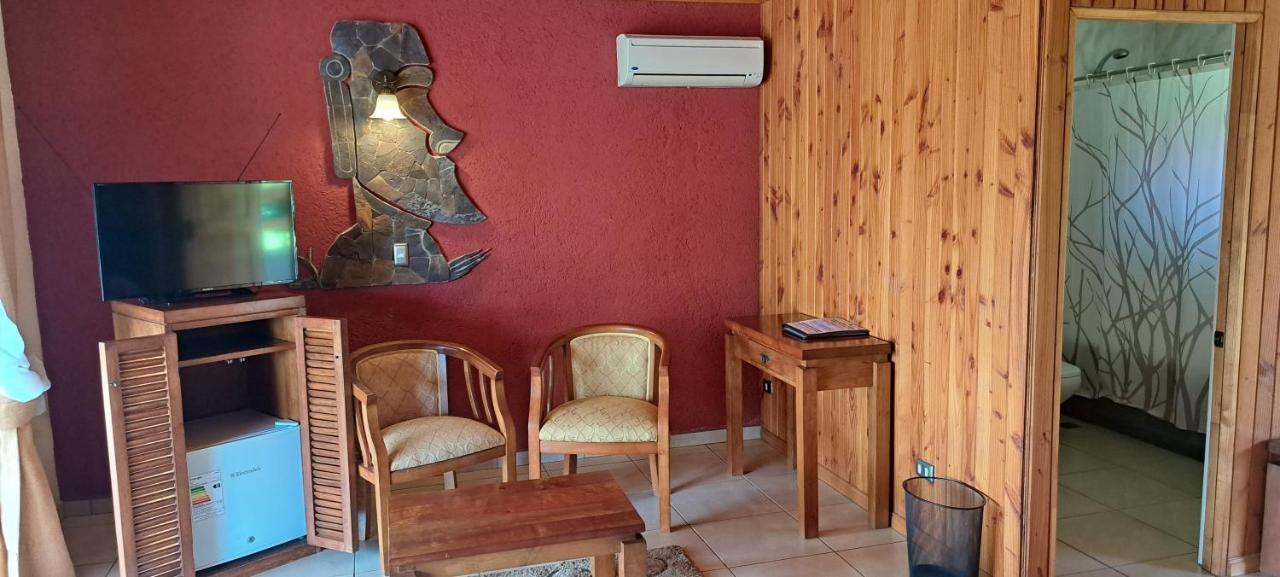 Hotel Puku Vai อังกาโรอา ภายนอก รูปภาพ